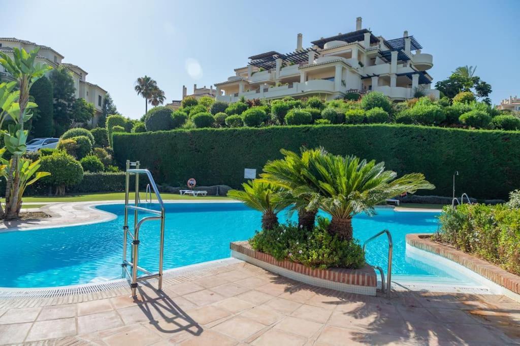 Luxurious 2 Bedroom Apartment With Spa Facilities Benahavís Esterno foto