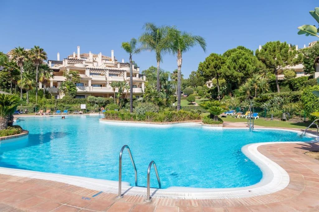 Luxurious 2 Bedroom Apartment With Spa Facilities Benahavís Esterno foto