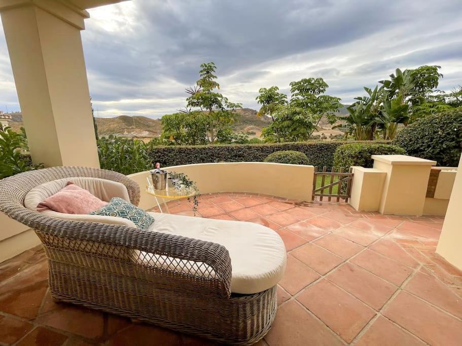 Luxurious 2 Bedroom Apartment With Spa Facilities Benahavís Esterno foto