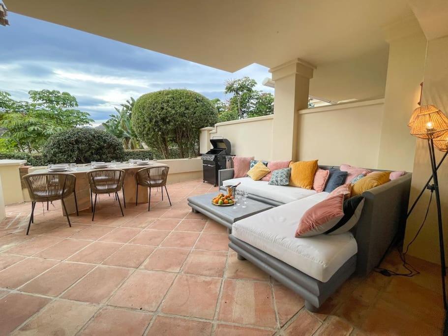 Luxurious 2 Bedroom Apartment With Spa Facilities Benahavís Esterno foto
